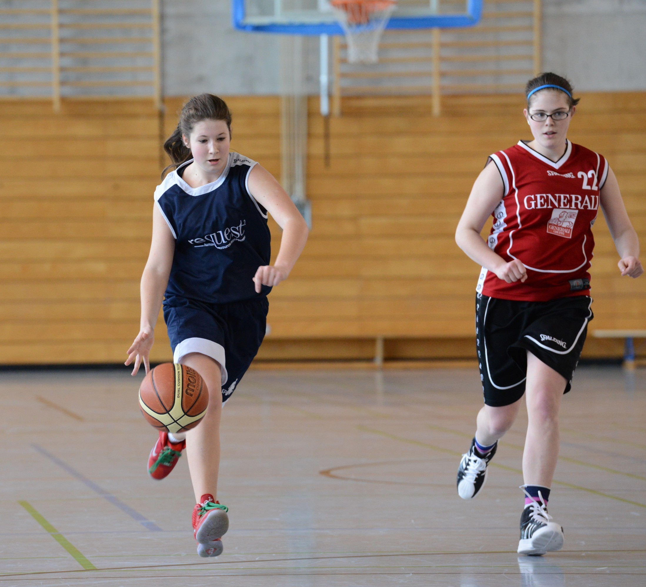 Aufbau Lisa Doleschel beim Ball Vordribbeln.